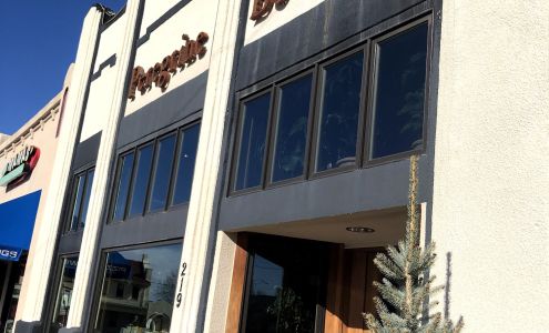 Peregrine Book Company