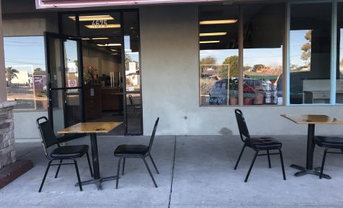 Revolutionary Grounds Books & Coffee