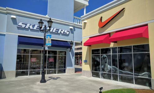 Nike Factory Store - Charleston