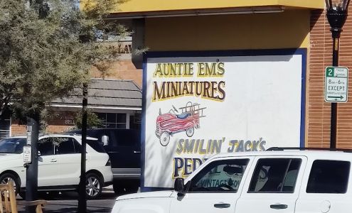 Auntie Em's Miniatures