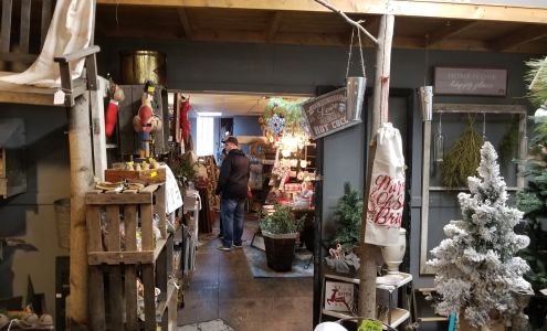 Dad's Primitive Workbench