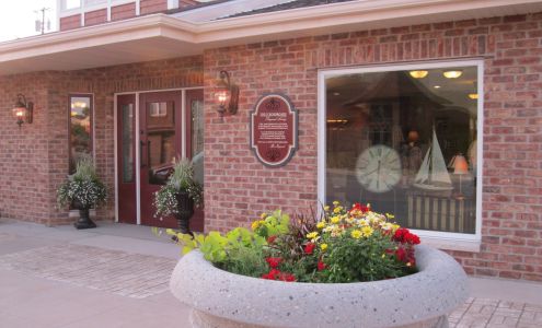 THE CROSSROADS Inspired Living