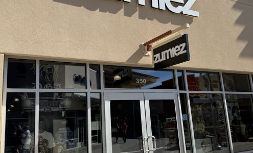 Zumiez