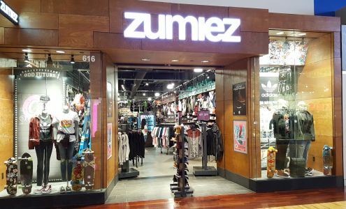 Zumiez