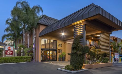 Best Western Plus Stovall's Inn