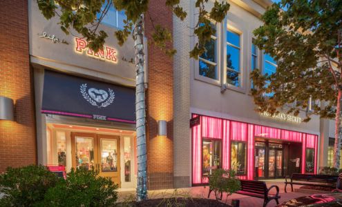 Pinnacle Hills Promenade