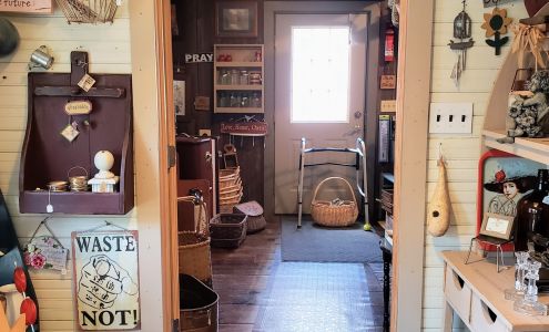 Gatherings Antiques Lexington