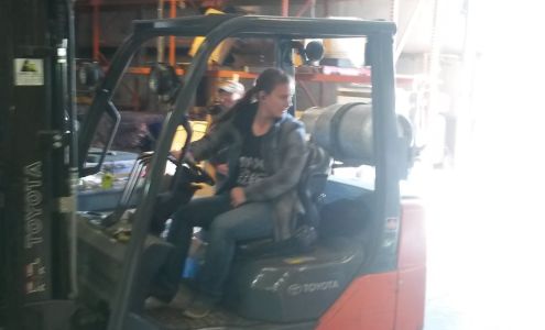 Cousins' Office Furniture