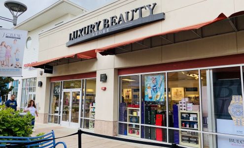 Luxury Beauty Store Tinton Falls