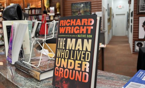 Pyramid Art Books & Custom Framing