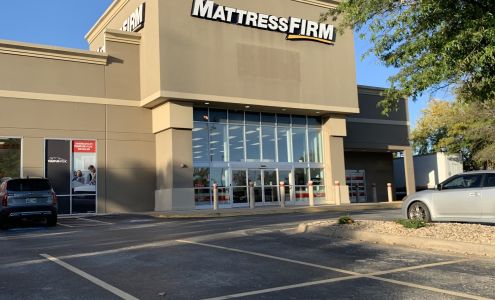 Mattress Firm Clearance and Supercenter Fayetteville