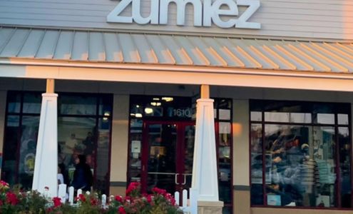 Zumiez