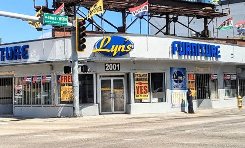 Lyn's Furniture & Mattress Miami
