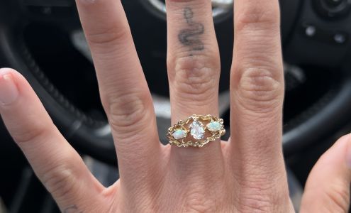 Holland Jewelers Inc