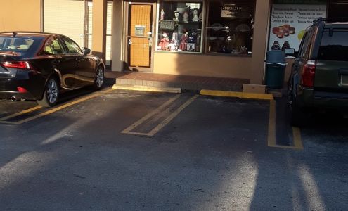 Lucumi Botanica & Pet Shop