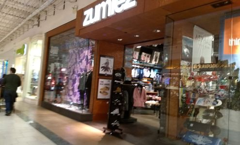 Zumiez