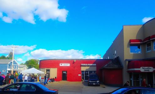 MERLE NORMAN COSMETICS STUDIO