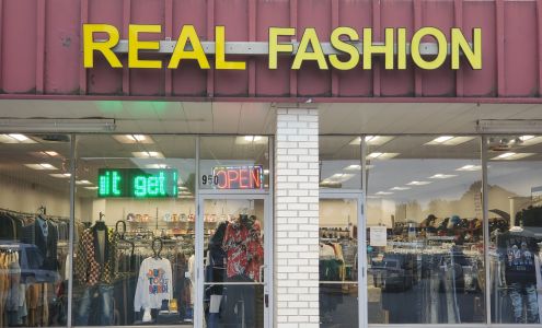 REAL FASHIONS, 950 cloverleaf plaza kannapolis nc 28083