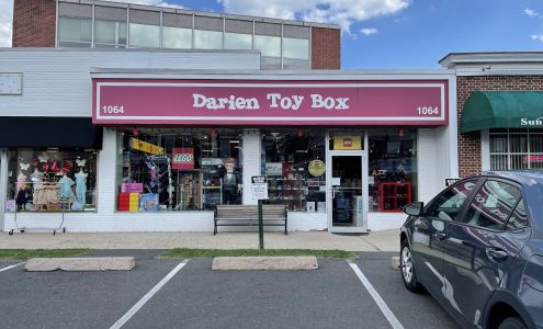 Darien Toy Box
