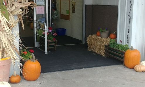 Helping Hands Resale Shoppe (Canton) Canton