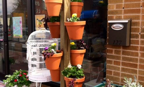 The Vintage Nest Home, Gifts & Boutique