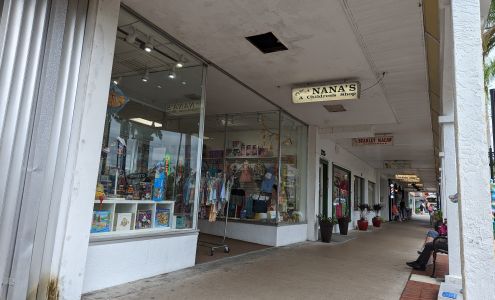 Nana's - A Children's Shop