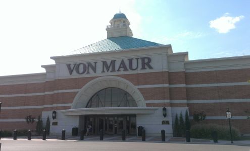 Von Maur Oklahoma City