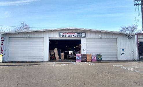 La Warehouse Furniture.