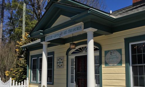 Sweet Magnolia Gallery- Studio/Store of Melinda Lawton Jewelry