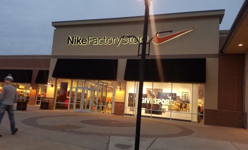Nike Factory Store - Des Moines