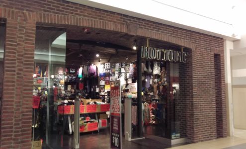 Hot Topic