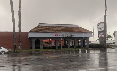 T-Mobile Authorized Retailer