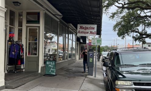 Magazine Antique Mall