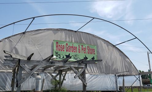 Rose Garden & Pet Store