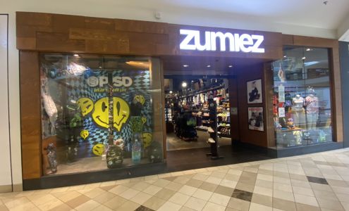 Zumiez