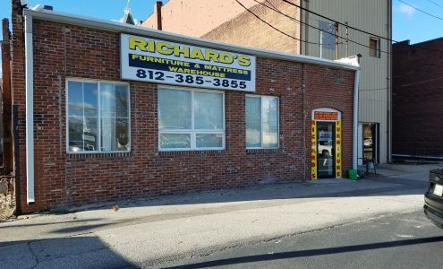 Richards Furniture Patoka