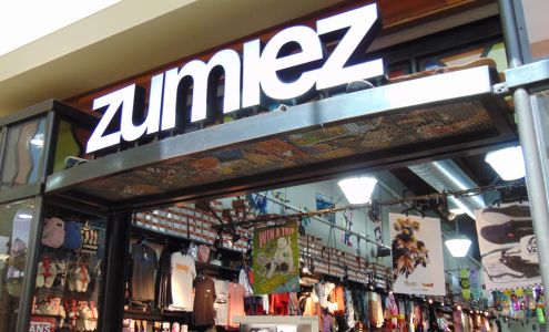 Zumiez