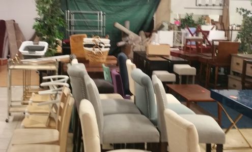 Golden Buys Truckload Outlet Sale