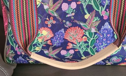 Julien's a Lifestyle Store - Jon Hart, Consuela Handbags, Jan Barboglio, Vietri, & More