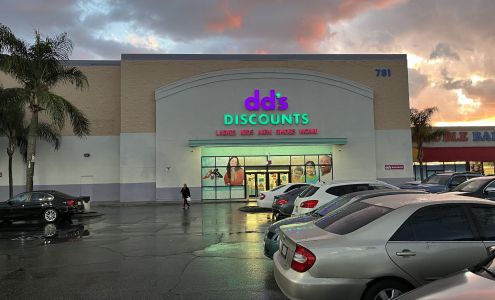 dd's DISCOUNTS