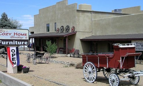 Mary's Cozy Home Furnishings