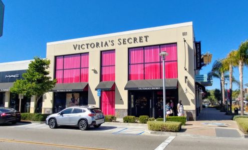 Victoria's Secret & PINK by Victoria's Secret