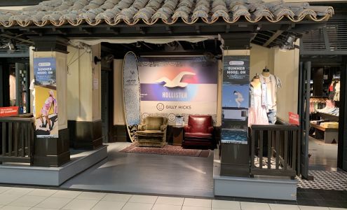 Hollister Co. Melbourne