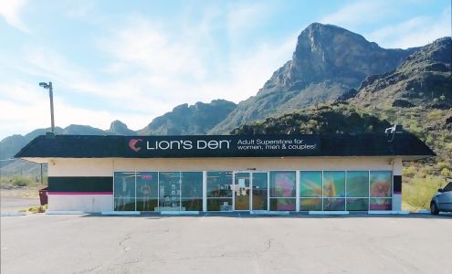 Lion's Den Picacho