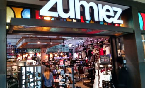 Zumiez