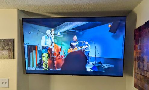 Hook It Up Electronics