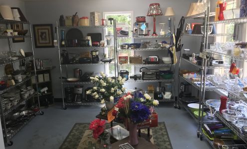 Good Shepherd Humane Society Thrift Store