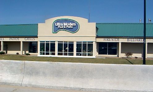 Ultra Modern Pool and Patio - West