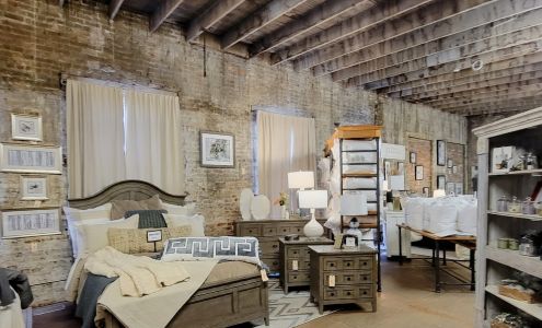 Mr Diggs Dwelling & Co