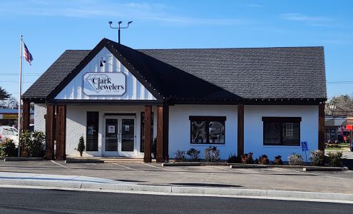 Clark Jewelers: Elizabethtown